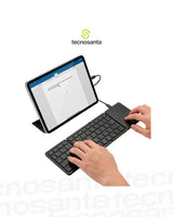 Teclado Inalámbrico Compacto Bluetooth con TouchPad